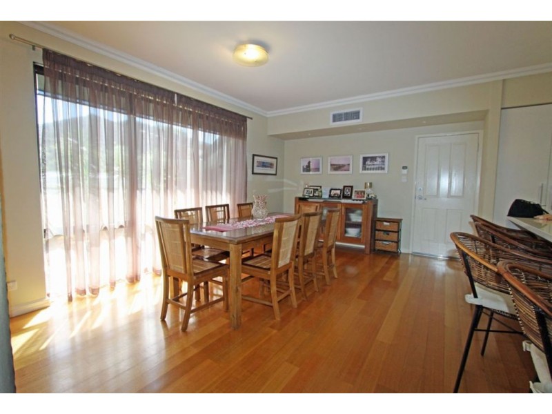 7 Banyon Close, Halls Head WA 6210
