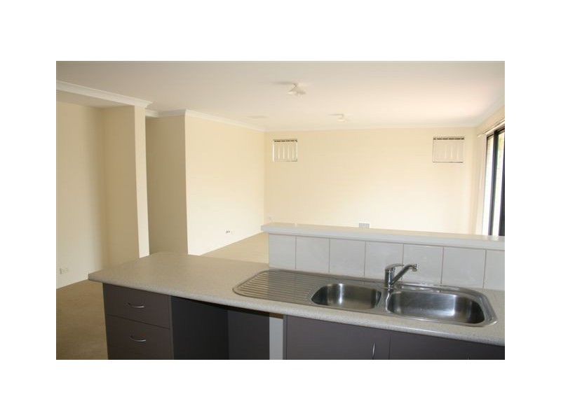 27/27 Meadow Springs Drive, Meadow Springs WA 6210