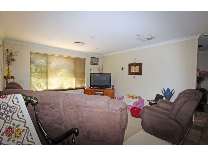 4 Magog Court, Greenfields WA 6210