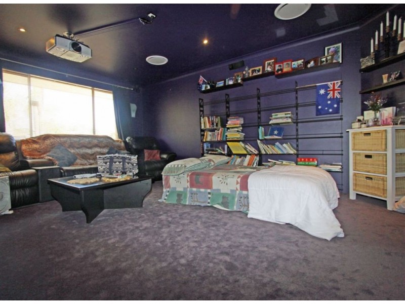 4 Magog Court, Greenfields WA 6210