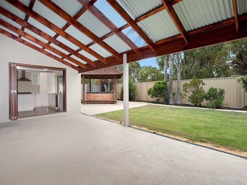 10 Hamilton Way, Silver Sands WA 6210