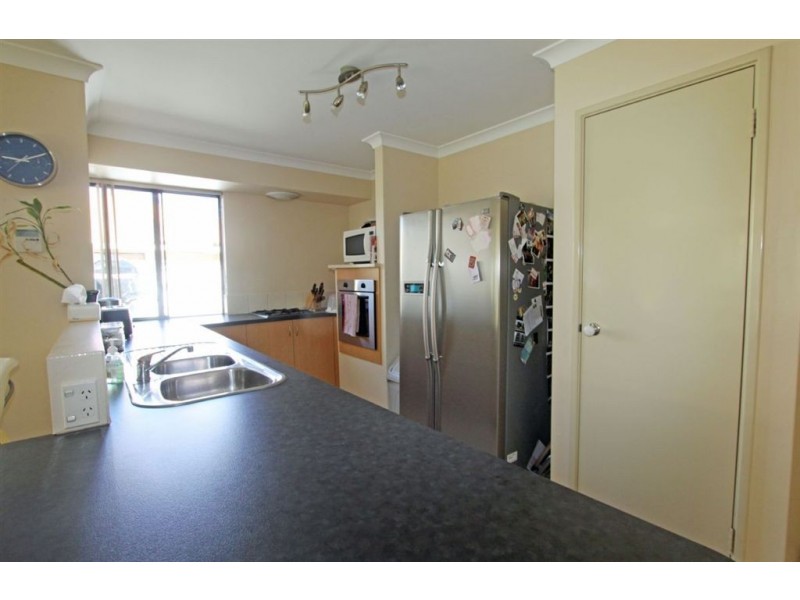 175 Peelwood Parade, Halls Head WA 6210
