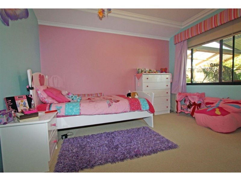 4 Levens Way, Erskine WA 6210