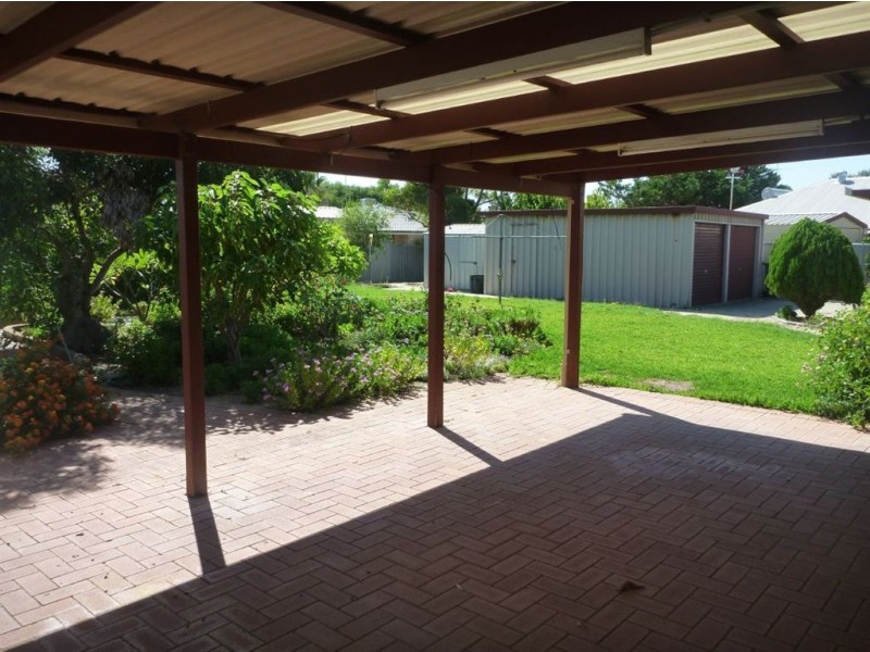 4 Seawind Drive, Silver Sands WA 6210