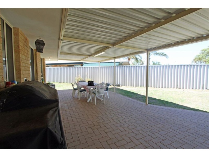 2 Buchanan Elbow, Greenfields WA 6210