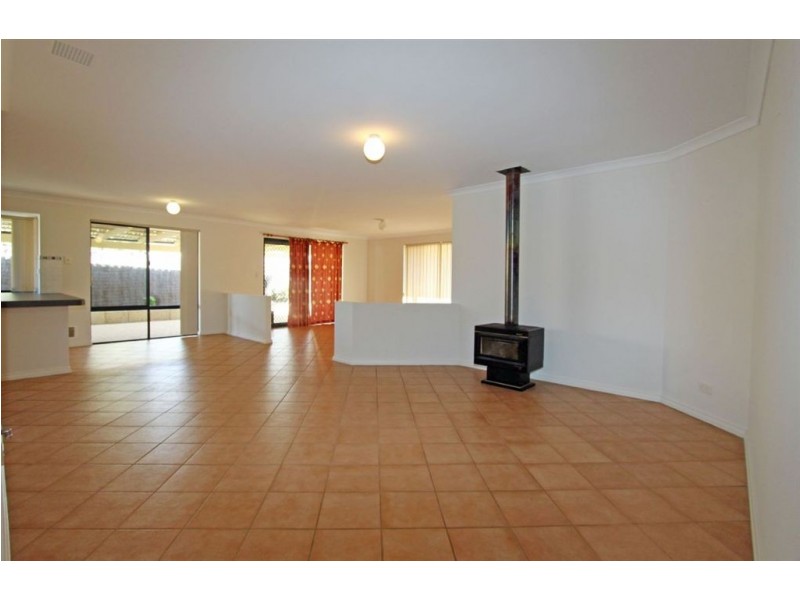 14 Sunderland Close, Greenfields WA 6210