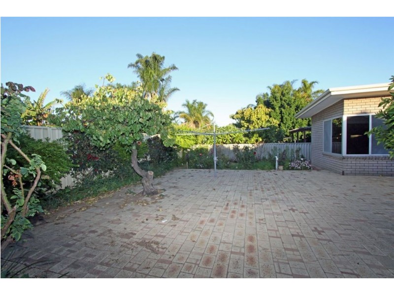 60 Leslie Street, Dudley Park WA 6210