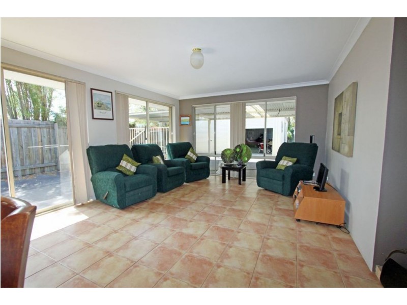 5 Minigwal Court, Greenfields WA 6210