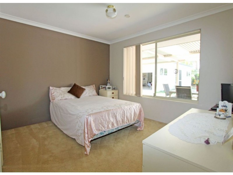 5 Minigwal Court, Greenfields WA 6210