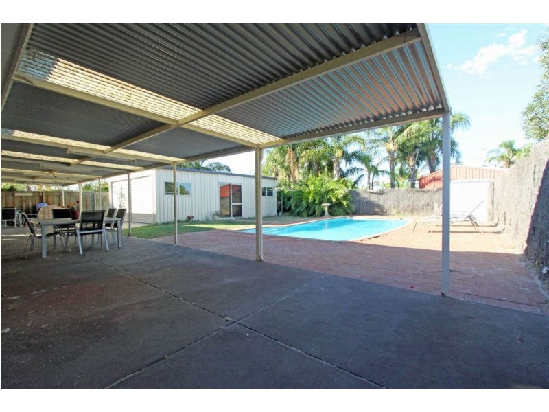 5 Minigwal Court, Greenfields WA 6210