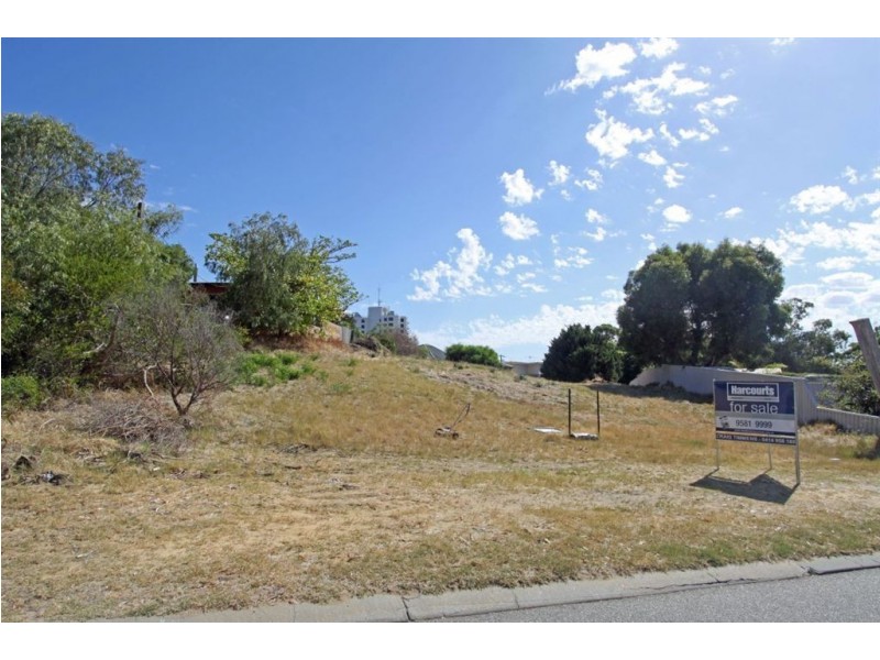 102 Leighton Road, Halls Head WA 6210