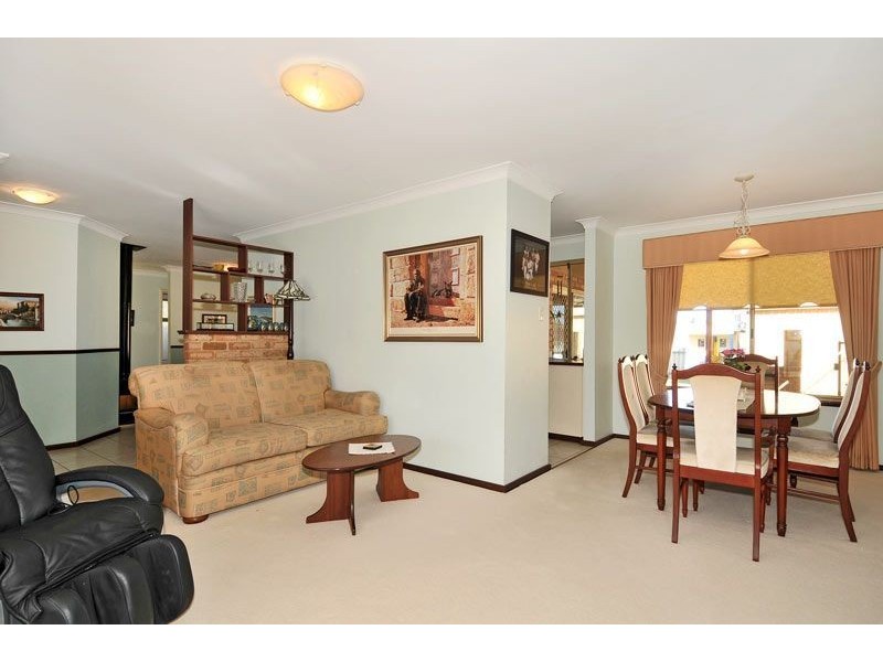 22 Seawind Drive, Silver Sands WA 6210