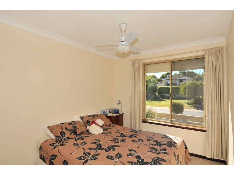 22 Seawind Drive, Silver Sands WA 6210