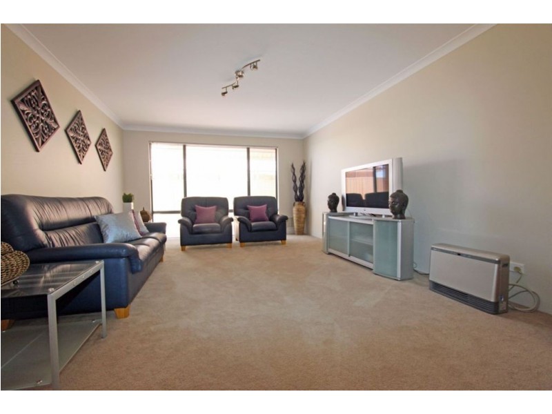 9 Duyfken Way, Dudley Park WA 6210