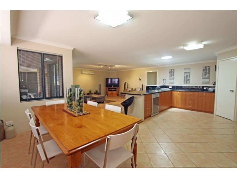 9 Duyfken Way, Dudley Park WA 6210