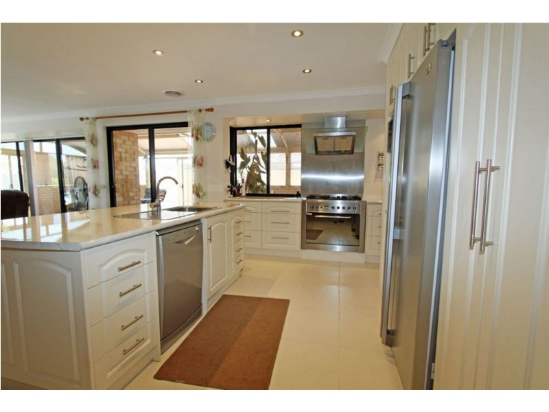 19 Harmony Parade, Singleton WA 6175