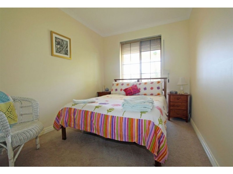 24 Lilystone Retreat, Erskine WA 6210