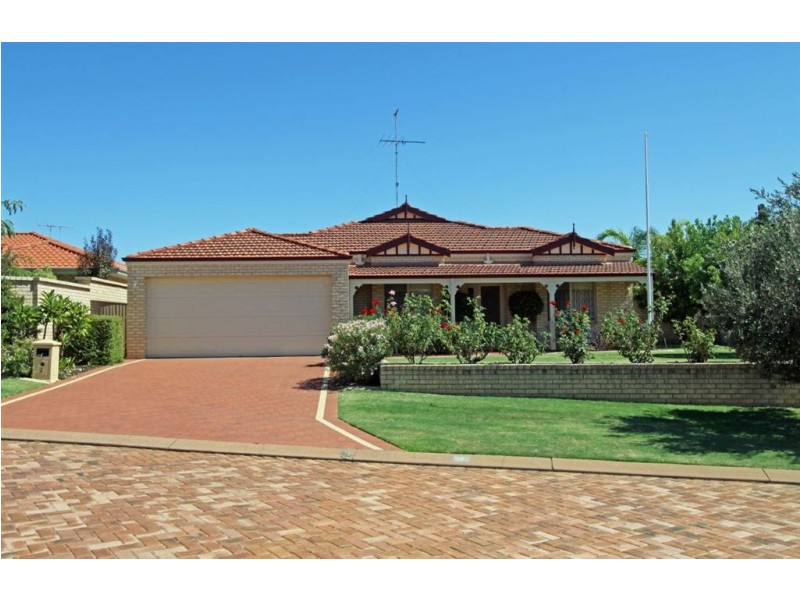 2 Neptune Place, Halls Head WA 6210