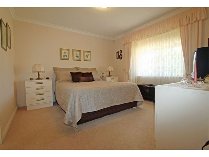 2 Neptune Place, Halls Head WA 6210