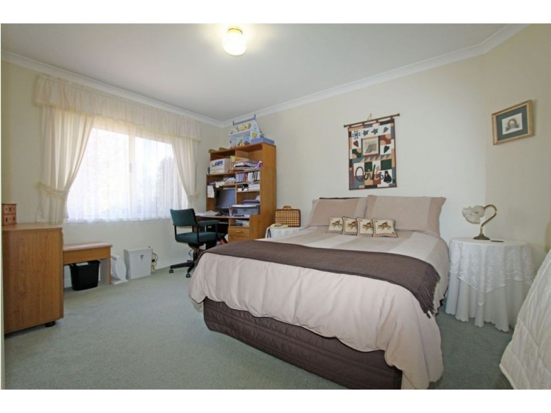 2 Neptune Place, Halls Head WA 6210