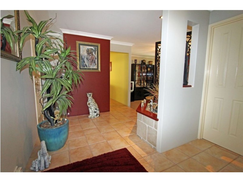 55 Mariners Cove Drive, Dudley Park WA 6210