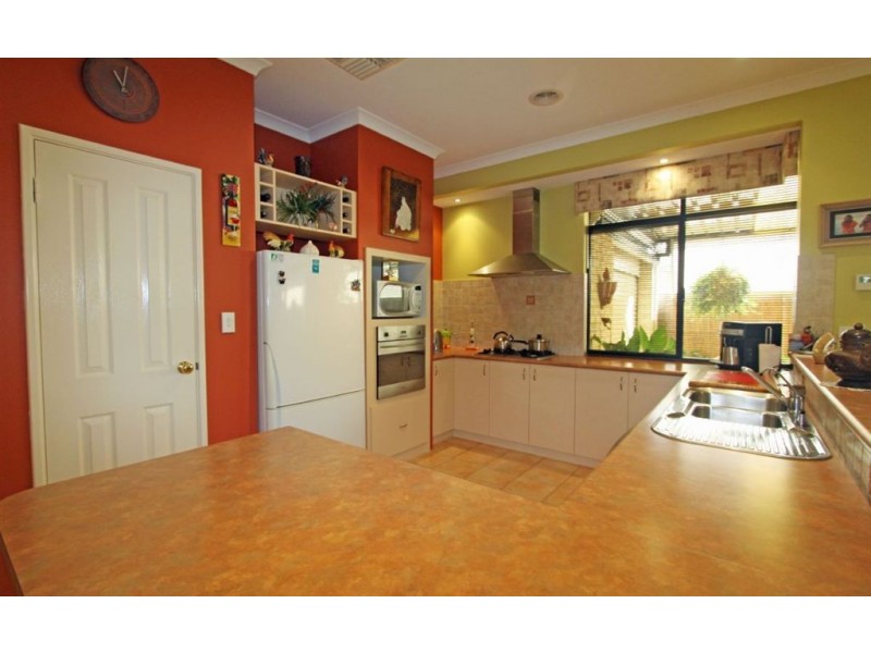 55 Mariners Cove Drive, Dudley Park WA 6210