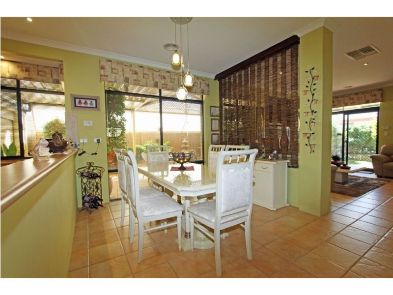 55 Mariners Cove Drive, Dudley Park WA 6210