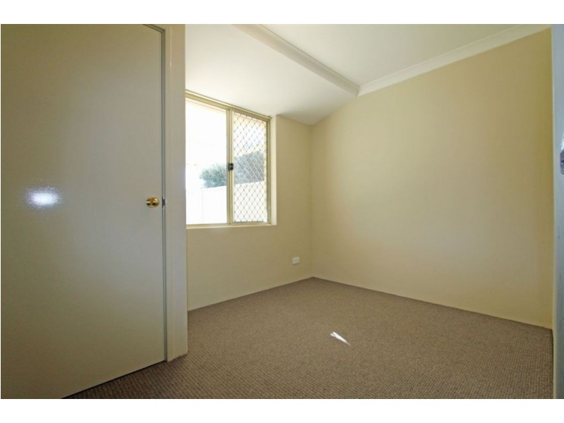 2 Throssell Court, Greenfields WA 6210