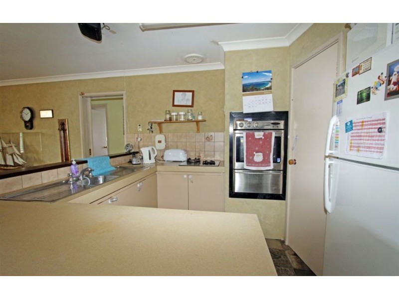 5 St Laurent Close, Greenfields WA 6210