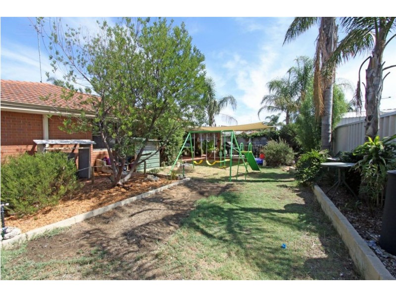 5 St Laurent Close, Greenfields WA 6210
