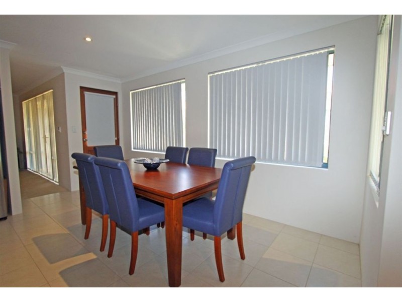 22 Jubata Gardens, Dudley Park WA 6210