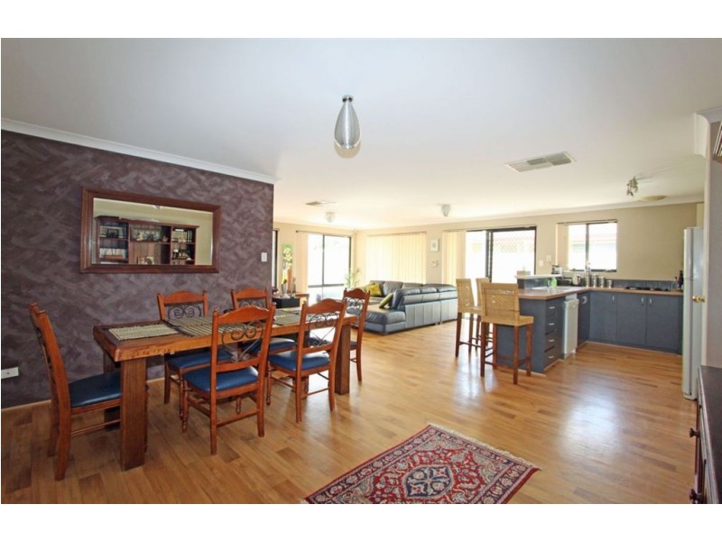 8 Beagle Court, Falcon WA 6210