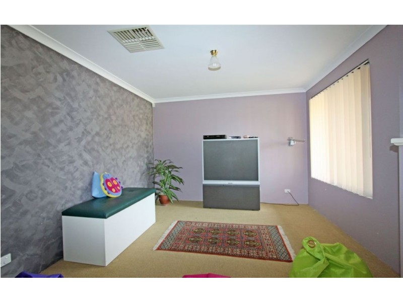 8 Beagle Court, Falcon WA 6210