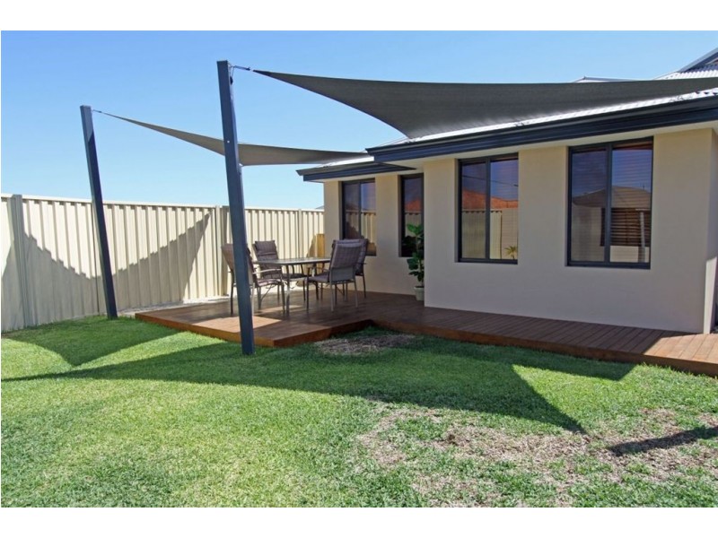 10 Bertha Loop, Dudley Park WA 6210