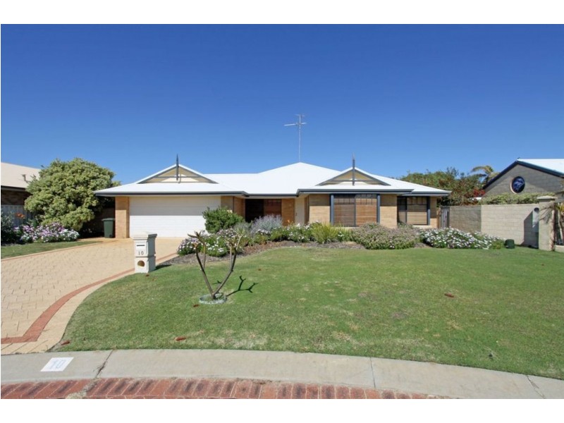 10 Sandy Cove, Halls Head WA 6210