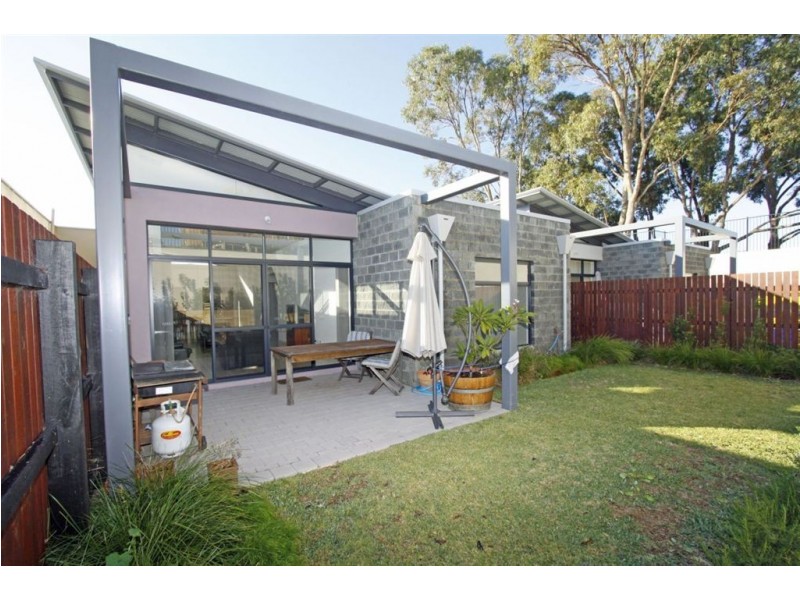 24/44 Oaklands Avenue, Halls Head WA 6210