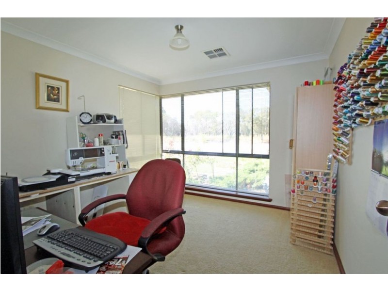 29 Hungerford Avenue, Halls Head WA 6210