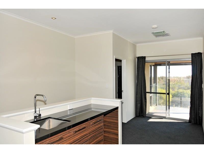 97 Darwin Terrace, Dudley Park WA 6210