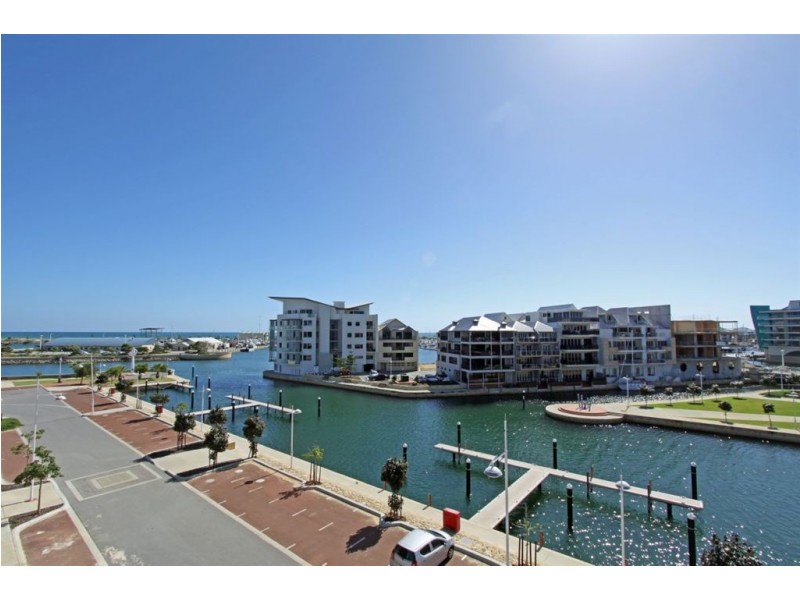 5/23 Galileo Loop, Mandurah WA 6210