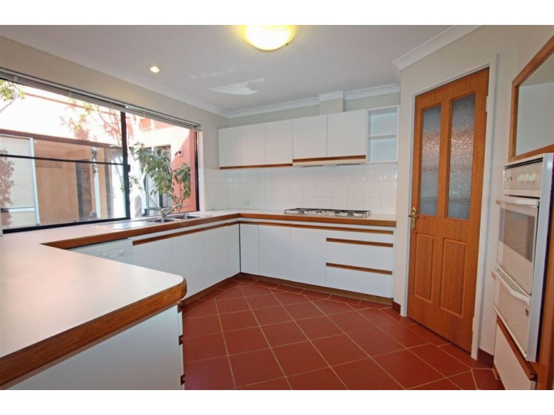 42 Watersun Drive, San Remo WA 6210