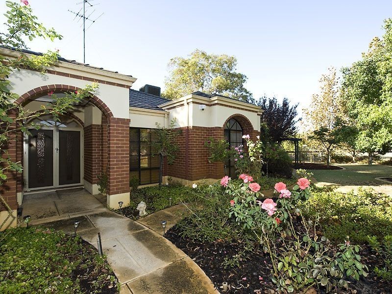 70 Watson Drive, Barragup WA 6209