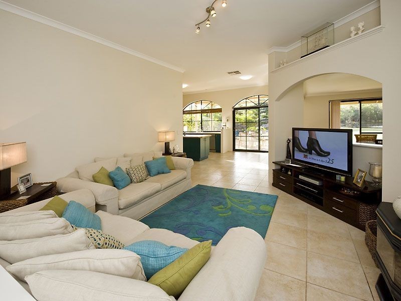 70 Watson Drive, Barragup WA 6209