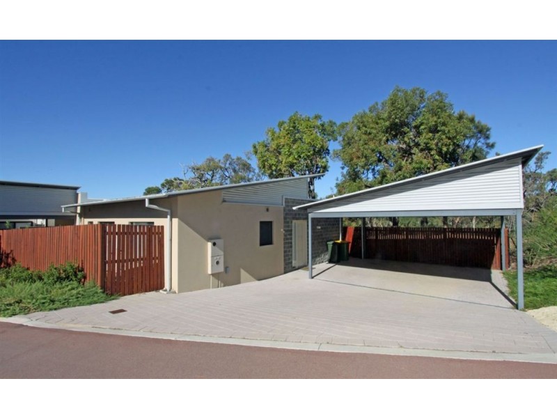 1 Golfers Retreat, Halls Head WA 6210