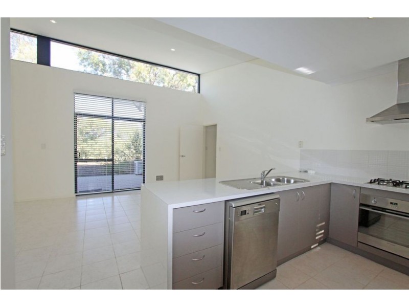 1 Golfers Retreat, Halls Head WA 6210