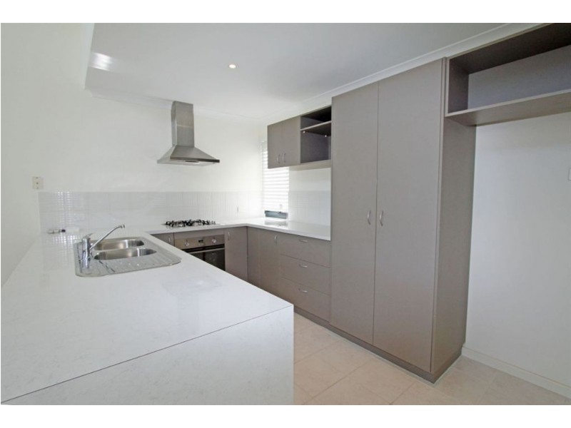 1 Golfers Retreat, Halls Head WA 6210