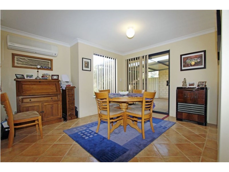 2/2 Churchill Avenue, Dudley Park WA 6210