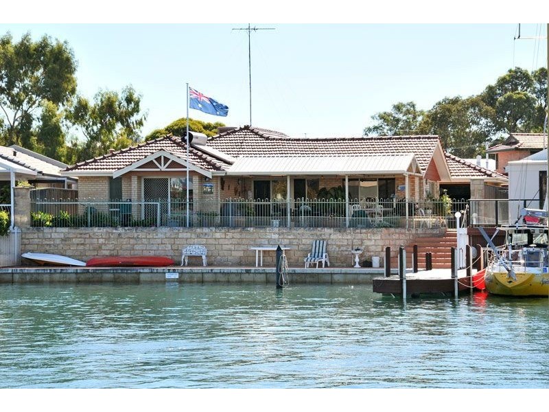 19 Parkwater Cove, Halls Head WA 6210