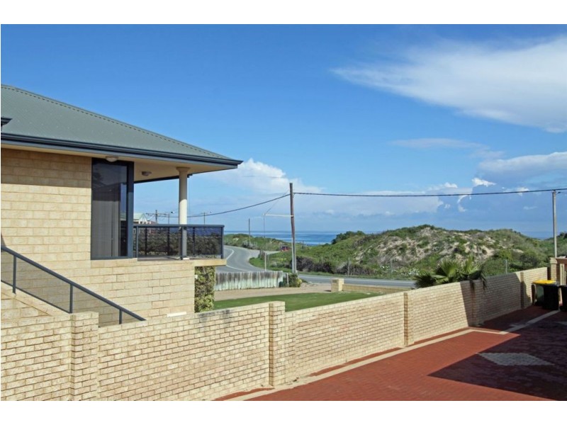 50B Halls Head Parade, Halls Head WA 6210