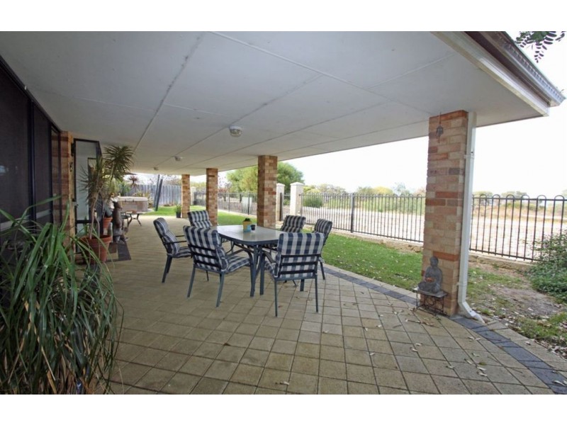 26 Placid Waters Parade, Coodanup WA 6210