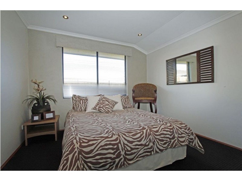 13 Bethel Corner, Halls Head WA 6210